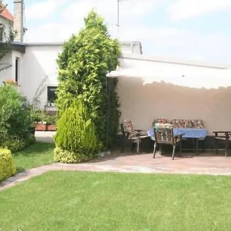 Lejlighed Fuer 3, Nicht Fuer Monteure *